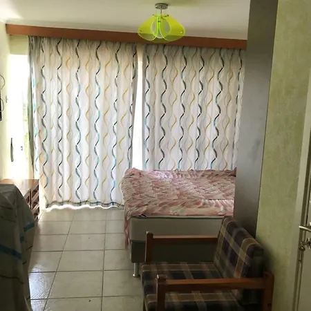 Villa, 26 *