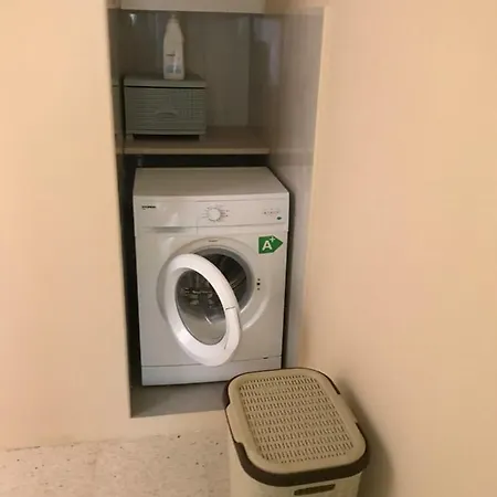 Villa, 26 *
